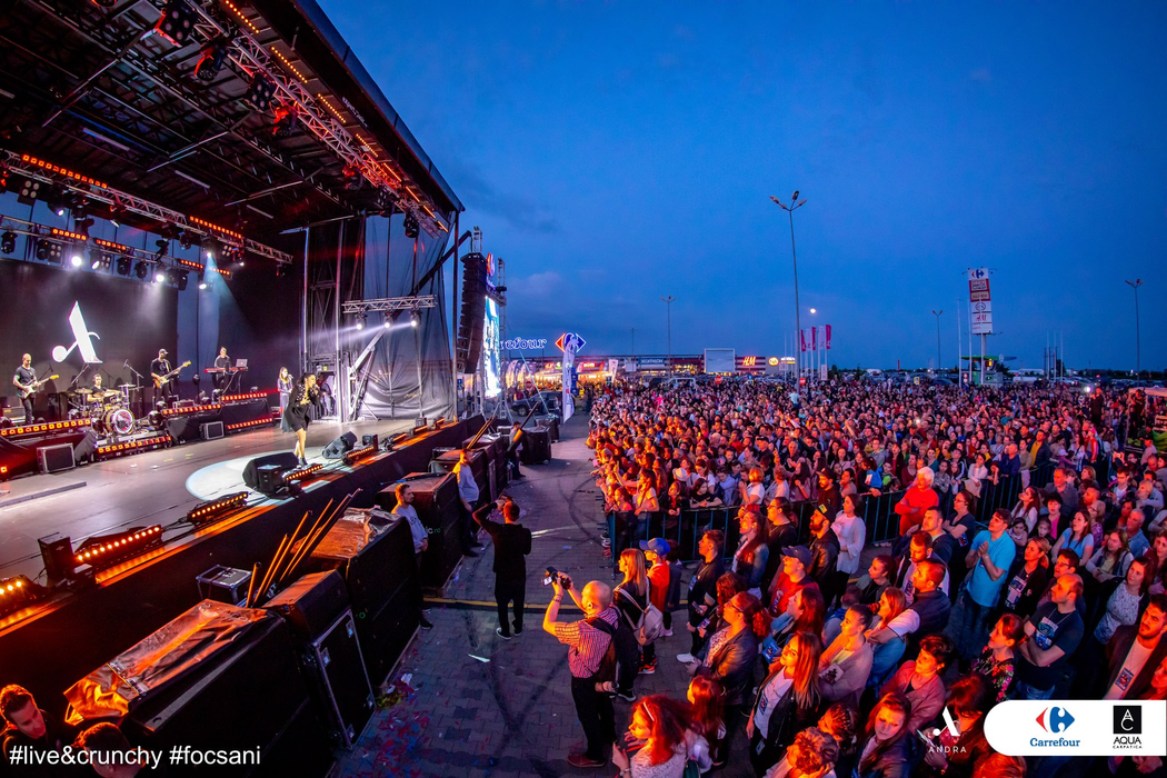 Andra Măruță, scene uluitoare în timpul concertului din Focșani! Ce i-au făcut cei din primul rând