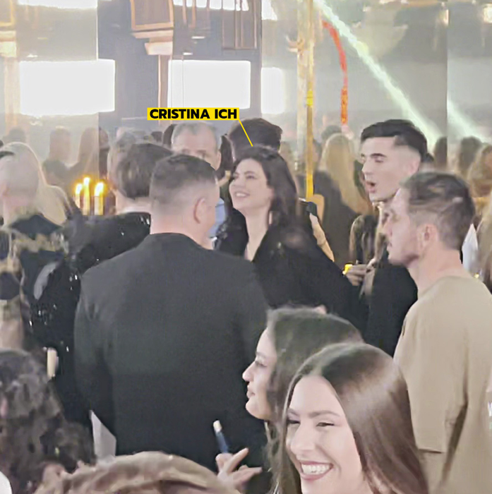 Cristina ICH dansează în fața unui tinerel (Foto: CANCAN.RO)