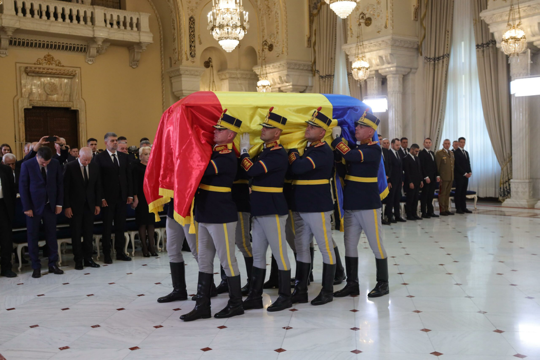 Cât a costat înmormântarea lui Ion Iliescu? 7.000 euro dintr-un foc doar pe sicriu și dric