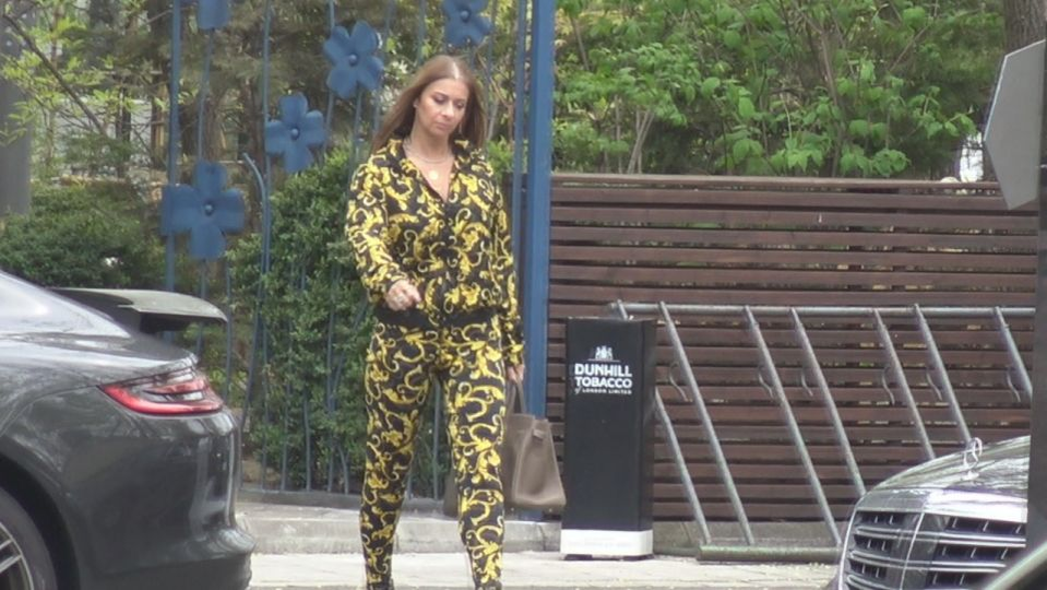 Anamaria Prodan, încă o aroganță! Averea cu care s-a afișat pe stradă sexy-impresara