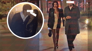 „Doar prieten” cu Mădălina Ghenea, cu fosta a rămas pe Instagram. A venit să “o susțină” în România, dar amintirile îl urmăresc