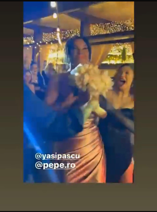 Cum a reacţionat Romică Ţociu, când a văzut că Oana Roman s-a aşezat să prindă buchetul la nunta lui Pepe: „Să moară mama…”