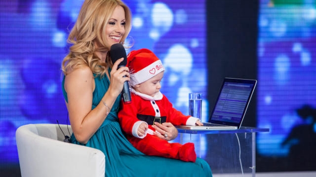 Simona Gherghe are planuri mari pentru 2013: "Îmi doresc un copil! Simt că mă va împlini"