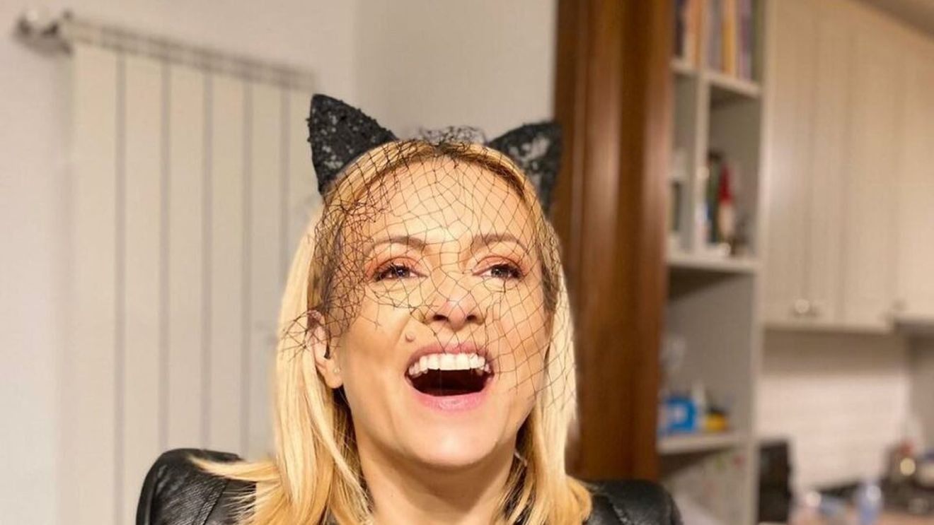 Simona Gherghe, înjurată de un cunoscut cântăreț român: „M-a enervat, dă-o dracu!”. Conflictul dintre cei doi s-a consumat cu mulți ani în urmă