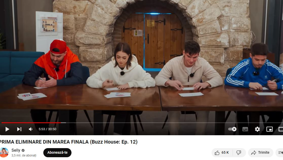 Skarlet este singura fata care a ajuns în finala Buzzhouse Sursa: Youtube.com/Selly
