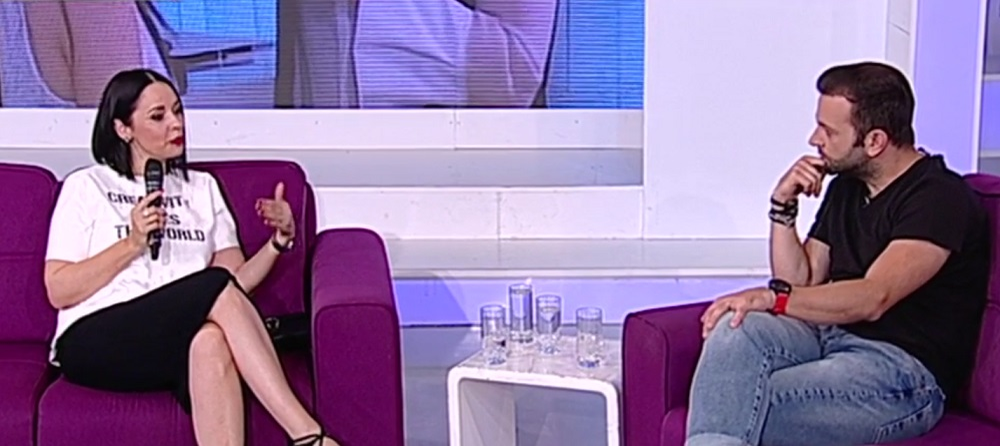 Fiica Andreei Marin a sunat-o pe vedetă în timp ce era la TV. Ce a urmat după ce Violeta i-a mărturisit alarmată: “Mami, mami…”