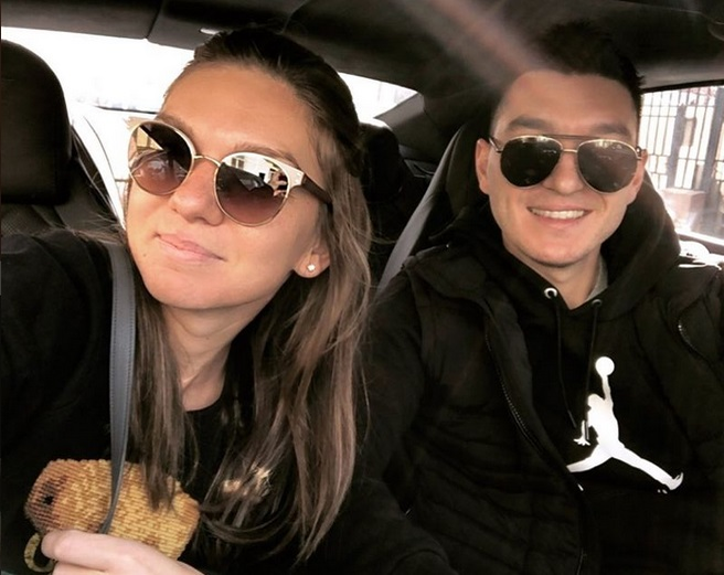 "❤️ my bro" e mesajul scris de Simona Halep în dreptul pozei. Sursa foto: Instagram
