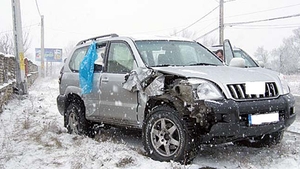 Urgie dezlantuita in Romania! Iarna face primele victime! Accident in lant pe A2: 20 de masini au fost implicate