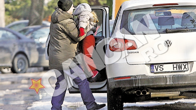 Porumboiu junior joaca rolul vietii. Si-a urmarit fata prin parc ca un politist, adjectiv