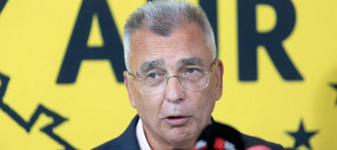 Surse: Tensiuni în tabăra AUR înainte de votul crucial de mâine, pe legea ANI. Petrişor Peiu ar fi ameninţat cu demisia de la conducerea grupului din senat şi forţează o trântire a legii integrităţii