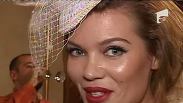 VIDEO Gina Pistol l-a suparat pe Mos Nicolae? Vedeta nu a primit nimic in ghetute, desi a fost cuminte!