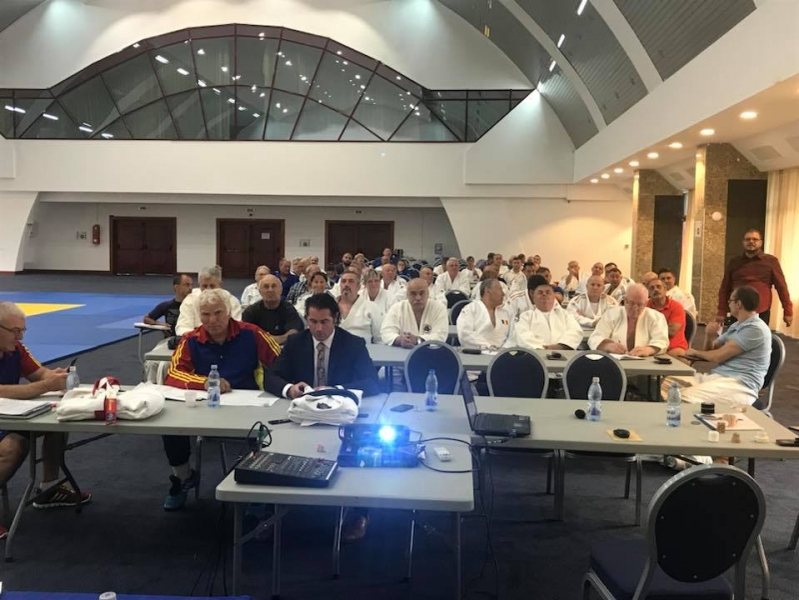 Veteranii și campionii judoului românesc, prezenți la deschiderea Stagiului Național al Arbitrilor și Antrenorilor de Judo