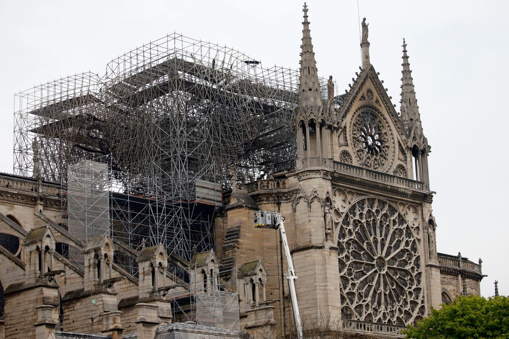 Sâmbătă are loc prima slujbă în Catedrala Notre-Dame după incendiul din aprilie