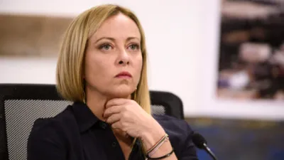 Meloni îndeamnă NATO să-și reconsidere cheltuielile pentru apărare: „Am văzut tancuri care costă milioane de euro distruse de drone”