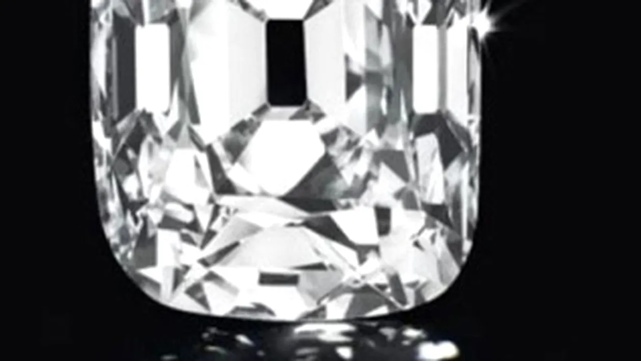 Unul dintre cele mai frumoase diamante din lume va fi scos la licitatie. Vezi de la ce pret porneste licitatia