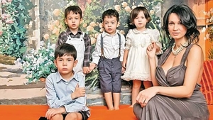 Nicoleta Luciu, surprinsă de obiceiurile fiicei sale! Ce a observat bruneta la Kim când a lăsat-o să se joace