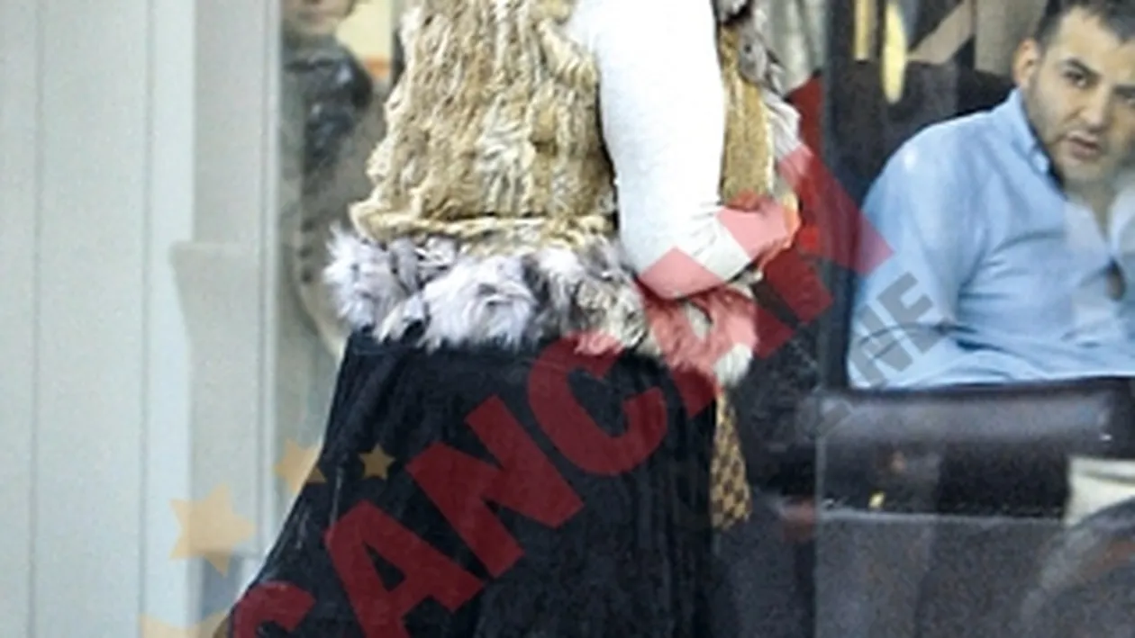 Oana Roman socheaza din nou!