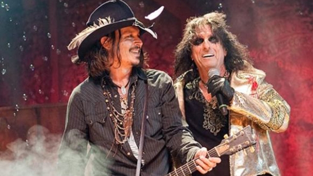 JOHNNY DEPP va urca pe scena din România, în această vară! Cât va costa să îl vezi pe actor alături de alte legende ale muzicii rock