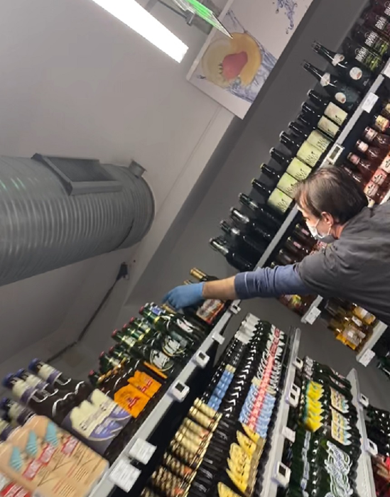 “Premierul fără mandat”  a zăbovit mai mult timp la raionul de bere