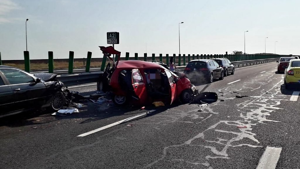 Accident grav în drumul spre mare! Patru persoane au ajuns la spital