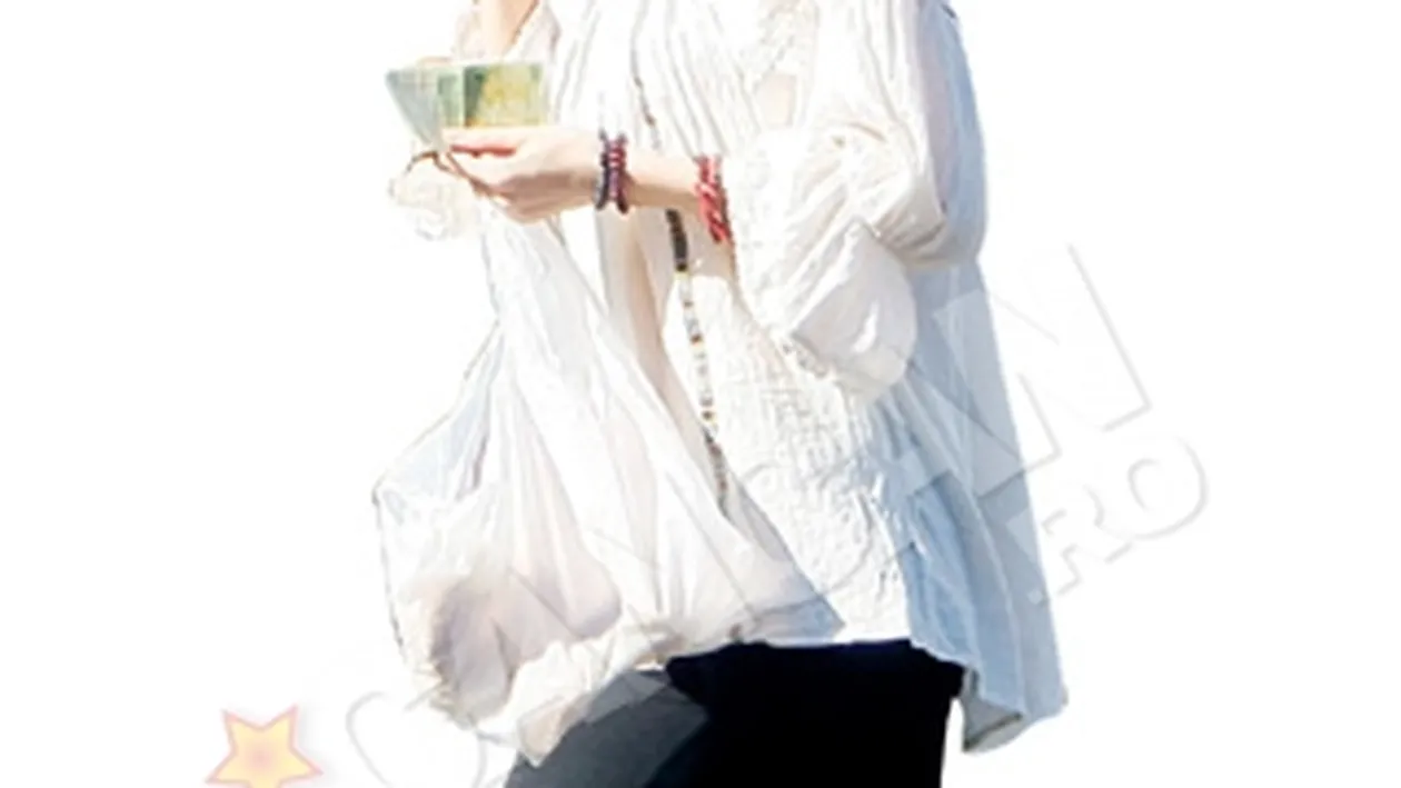 Fuge intr-un suflet la patiserie! Slabuta Cream s-a dat pe merdenele