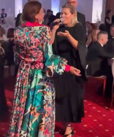 Gina Pistol a cântat la nunta Monicăi Bîrlădeanu cu Valeriu Gheorghiță! Așa n-ai mai văzut-o pe prezentatoarea MasterChef, de la PRO TV
