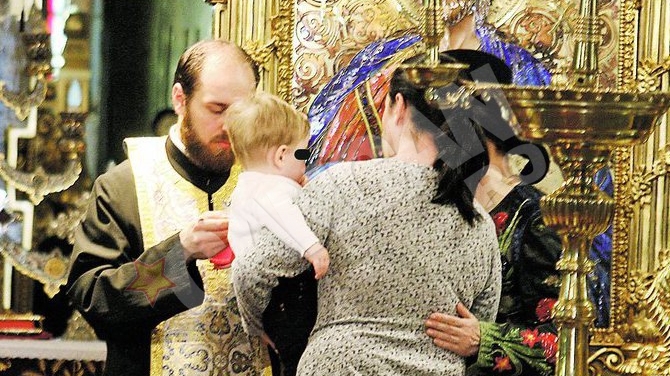 Printesa Lia a mers cu baiatul la Patriarhie! L-a dus la prima impartasanie