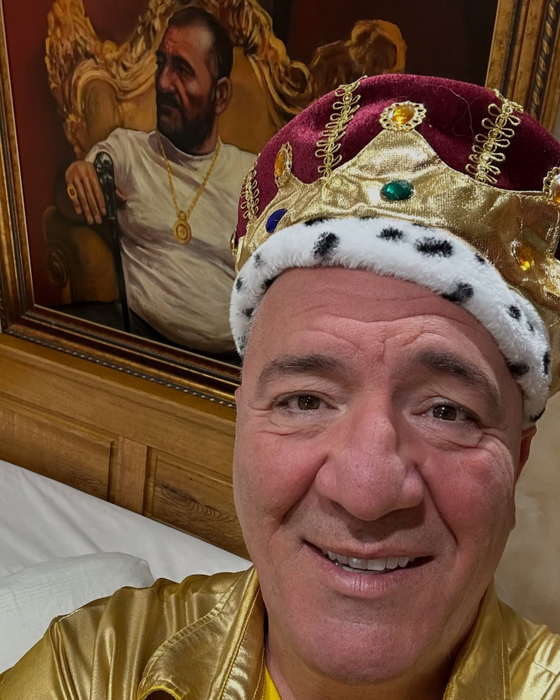 Mihai Bendeac a rămas mut de uimire când l-a văzut. Nelson Mondialu și-a făcut apariţia la The Ticket! Nu a uitat că actorul l-a imitat