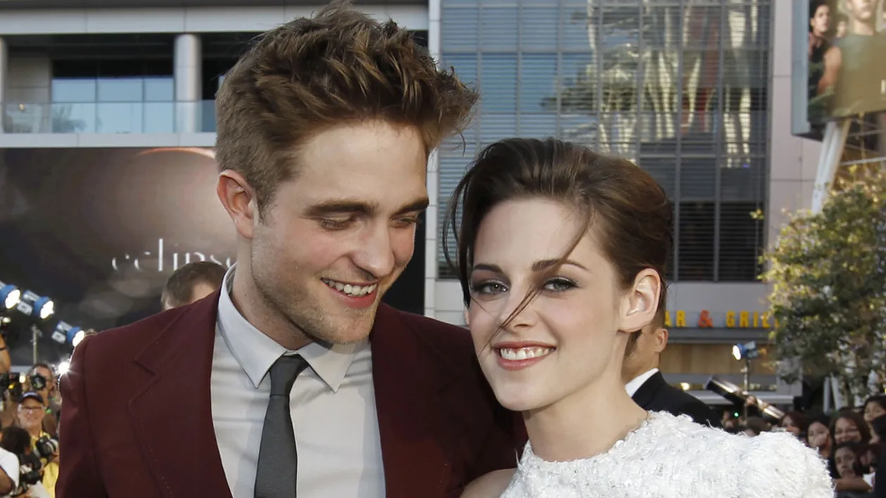 Romanii pariaza pe lucruri trasnite! Fanii pun bani pe luna in care se vor casatori actorii din Twilight!