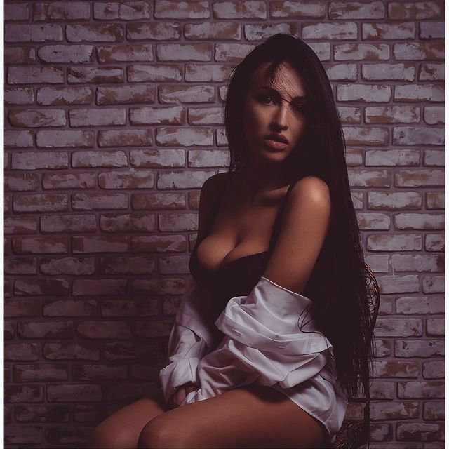Gabriella Nastas a "intrat" în "Alb Negru" / (Sursa: Instagram)
