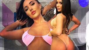 Anna are un posterior demențial! Șatena face ravagii pe Instagram, iar bărbații ar da orice să o poată atinge!