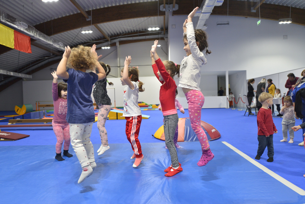 Nadia Comăneci a dat startul înscrierilor la școala ei de gimnastică din Otopeni