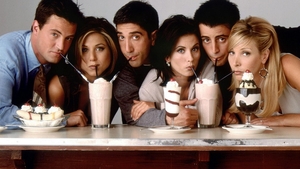 IMAGINE SOCANTA! Uita tot ce stiai despre Chandler din "Friends"! Uite cat de RAU arata Matthew Perry in prezent