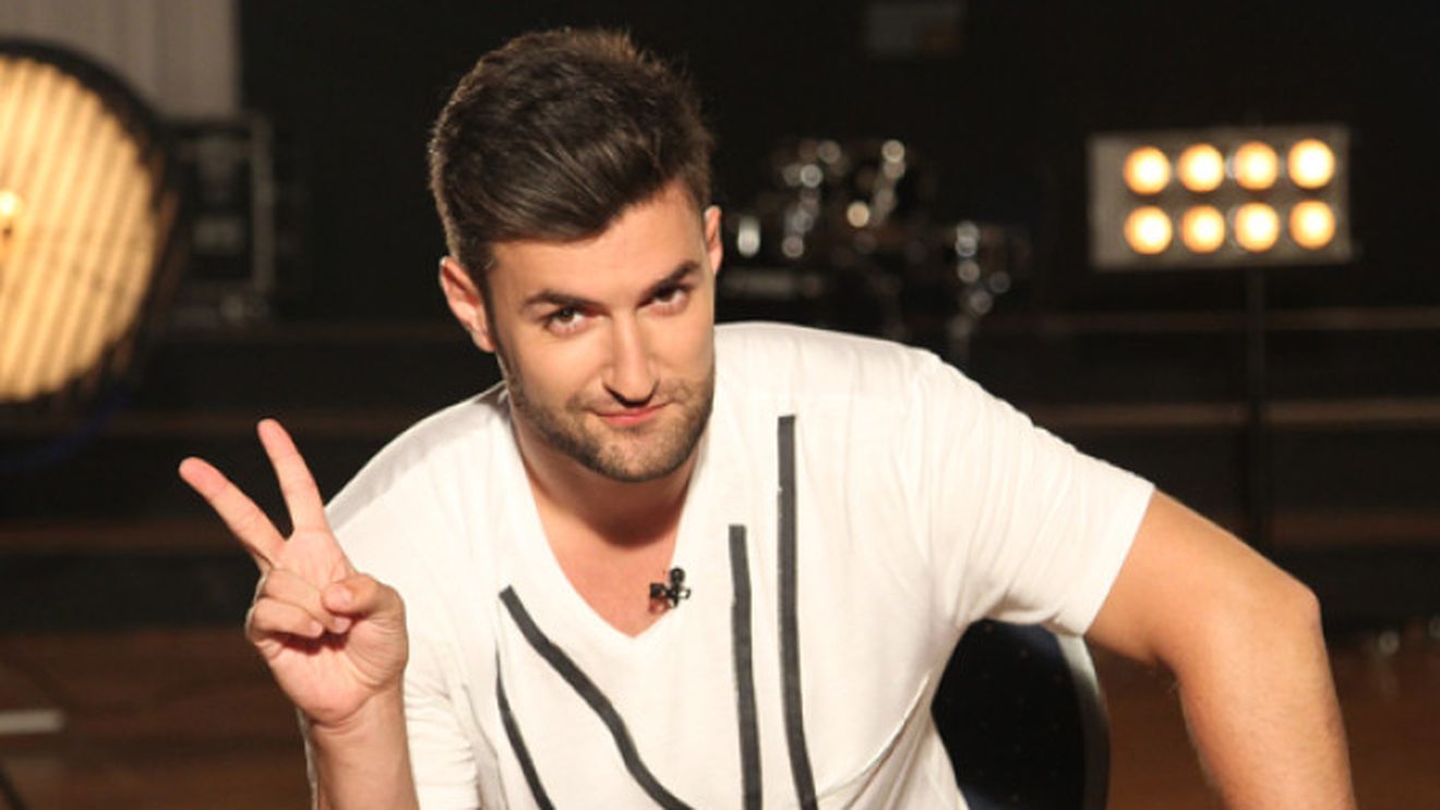 Apropieri suspecte intre Smiley si sora Deliei Matache! Au tinut totul secret, dar sunt impreuna mereu! Vezi ce i-a unit