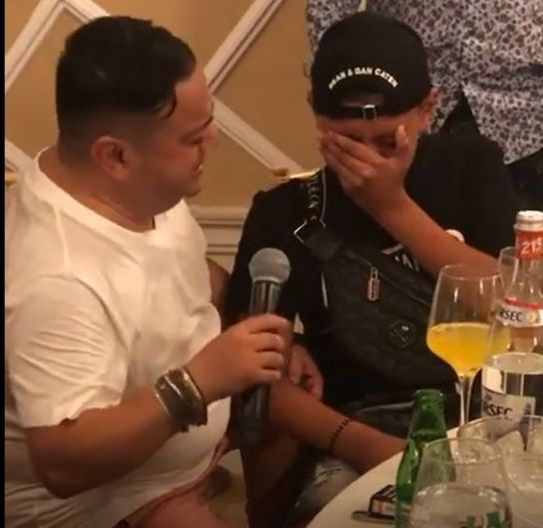Adrian Minune, în lacrimi! Ce s-a întâmplat la o petrecere organizată de familia lui Emi Pian