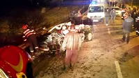 Tragedie în Botoșani. Un tânăr a murit, după ce mașina în care se afla a intrat într-o remorcă