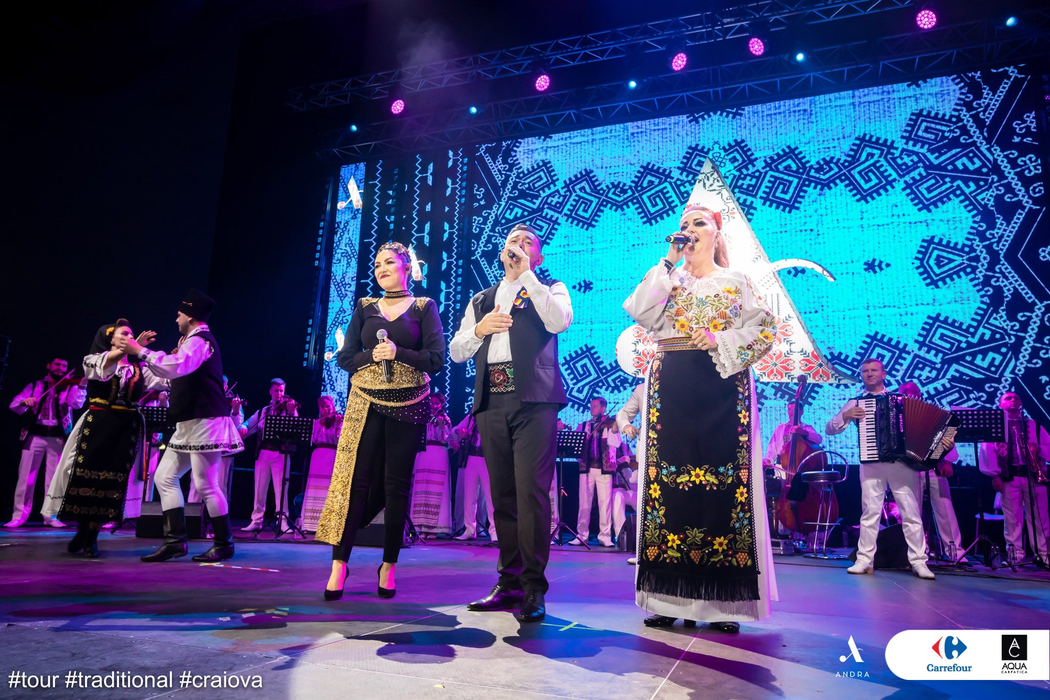 Ce a pățit Andra Măruță în timpul ultimului concert, de la Craiova! Ce au făcut spectatorii din primul rând