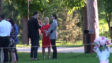 N-au dansat dar au impresionat! Uite ce tinute au purtat Mihai Petre si Elwira Duda la Palatul Mogosoaia