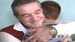 Pustiul "adoptat" de Gigi Becali rupe tacerea! Ce a facut Marian cu cei 17.000 de euro primiti de la latifundiar!