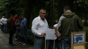 A fost unul dintre cei mai temuti interlopi, iar acum se prezinta ca o “carte vie”! Imagini fabuloase cu un condamnat!