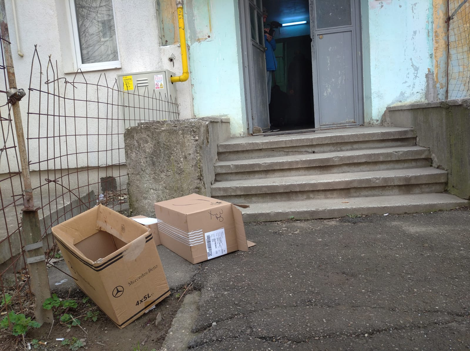 Poliția a izolat zona crimei