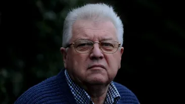 Câtă cruzime! I-au interzis să-şi viziteze soţia bolnavă de Alzheimer! În curând ea va muri, iar el nu-şi va putea lua rămas bun!