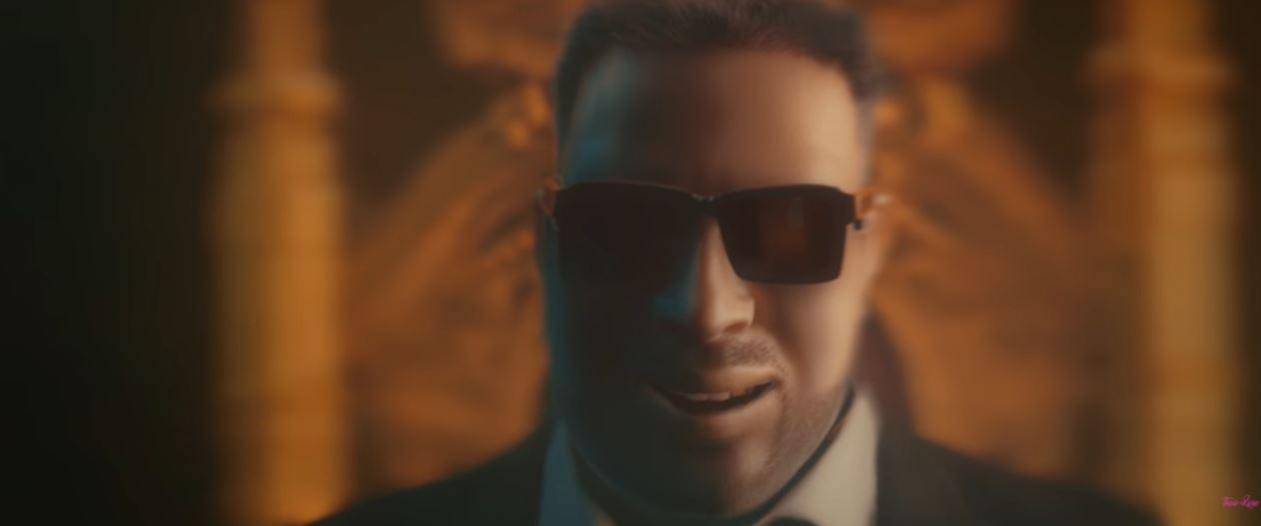 Florin Salam suferă enorm după moartea fratelui său. A refuzat să filmeze clipul celui mai nou single, lansat alături de Theo Rose, iar echipa l-a creat 3D | FOTO & VIDEO