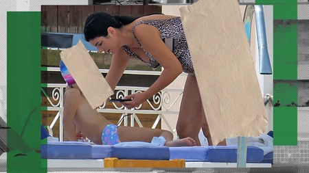 S-au focusat pe fundulețul jucăuș! Andreea Tonciu a stârnit imaginația masculilor la piscină