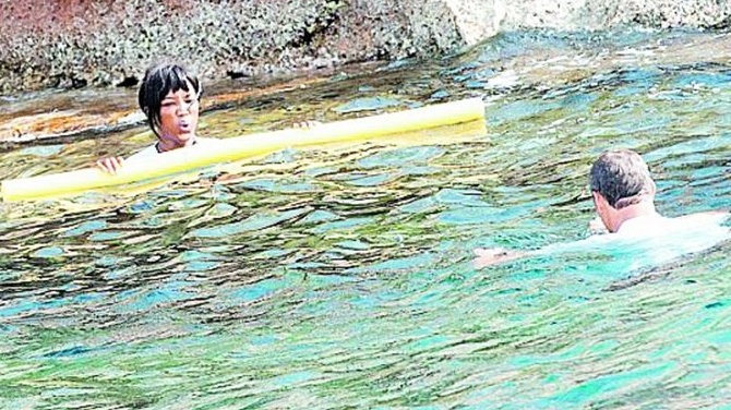Naomi Campbell, cu iubitul in vacanta la Ibiza. Trup fara cusur