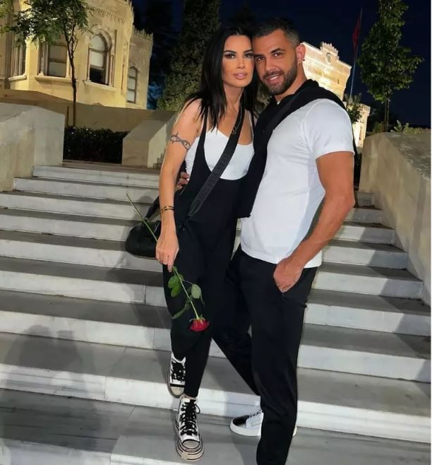 Oana Zăvoranu vrea să îşi facă dreptate după ce a fost ţinta unei fraude cibernetice. „Querida” s-a prezentat la DIICOT