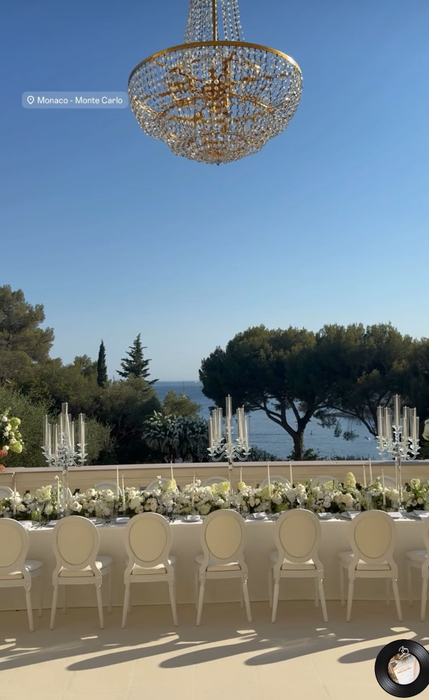 Un decor sofisticat, în ton cu exclusivista locație din Monaco/ sursa: Instagram