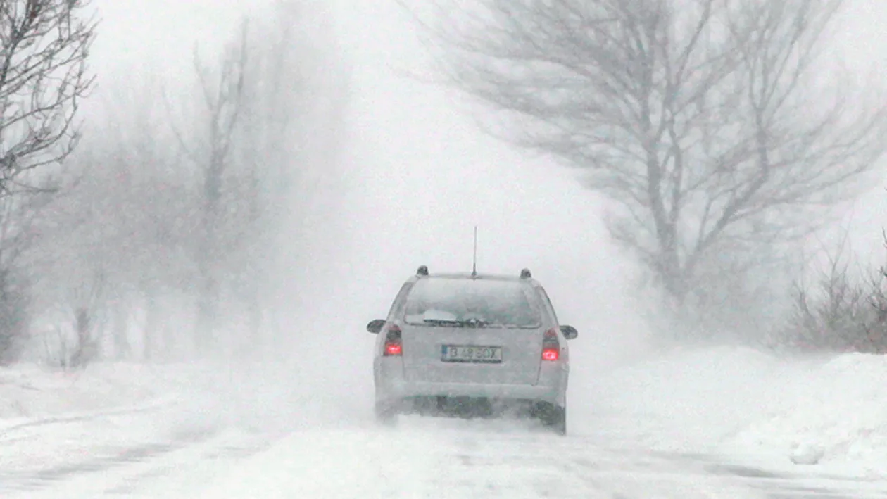 COD PORTOCALIU de vânt puternic şi zăpadă troienită: Care sunt judeţele vizate