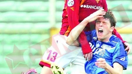Sefii de la Roma sar in apararea lui Cristi Chivu