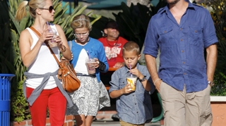 Lui Reese Witherspoon ii place mai mult sa fie mama! Vrea mai multi copii!
